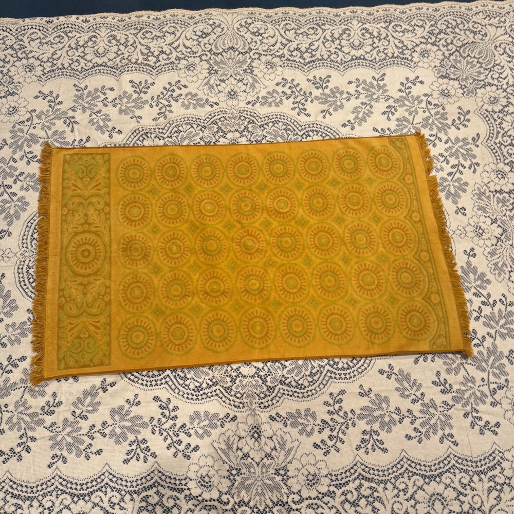 Fieldcrest Vintage Midcentury Bath Towel Geometric Mod Pattern MCM Gold Green